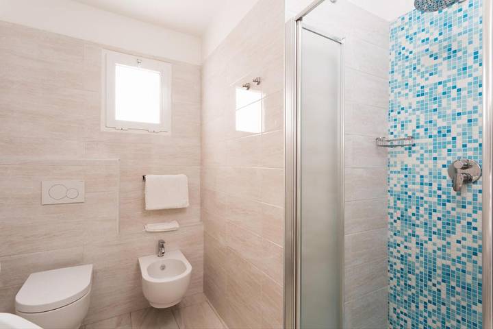 Hôtel pour 2 personnes, avec bassin pour enfant ainsi que vue et jardin, adapté aux familles à Misano Adriatico - 3