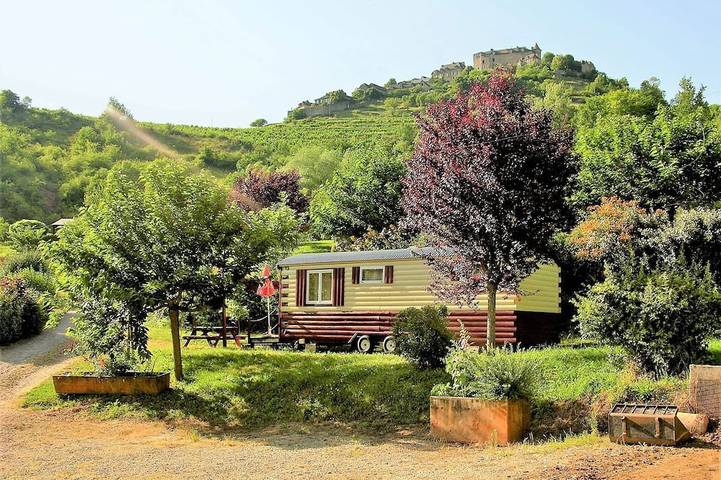 Roulotte de la Frégière Prairie in Clairvaux-d'Aveyron, Aveyron