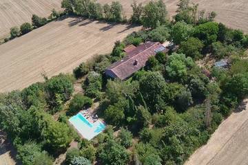 Maison de vacances pour 4 personnes, avec jardin et piscine, animaux acceptés dans Haute-Garonne