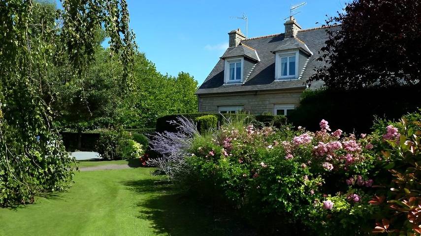 Location de vacances pour 2 personnes, avec jardin dans Abbaye Saint Michel - 3