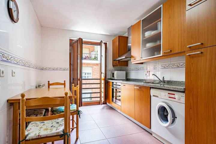 Gîte pour 6 personnes, avec balcon à Cangas de Onís - 4