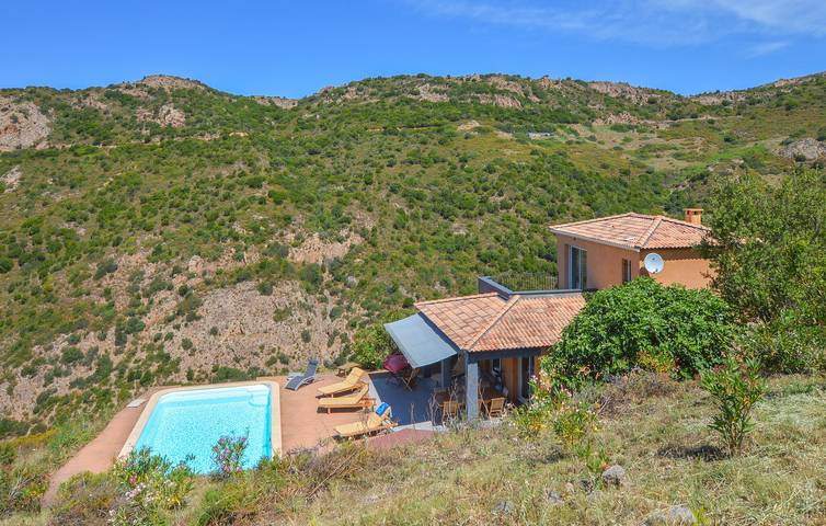 Location de vacances pour 8 personnes à Appietto