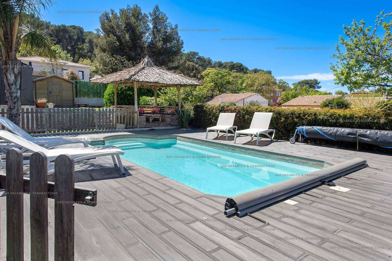 Villa piscine, climatisation, jardin, barbecue, internet, refait à neuf en 2023 in Six-Fours-les-Plages, Côte méditerranéenne (France)