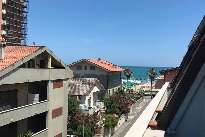 Apartamento de vacaciones para 4 personas, con jardín y balcón - 1