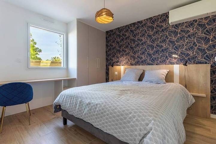 Location de vacances pour 7 personnes, avec Balcon ainsi que Jardin et Piscine à Sibiril - 3