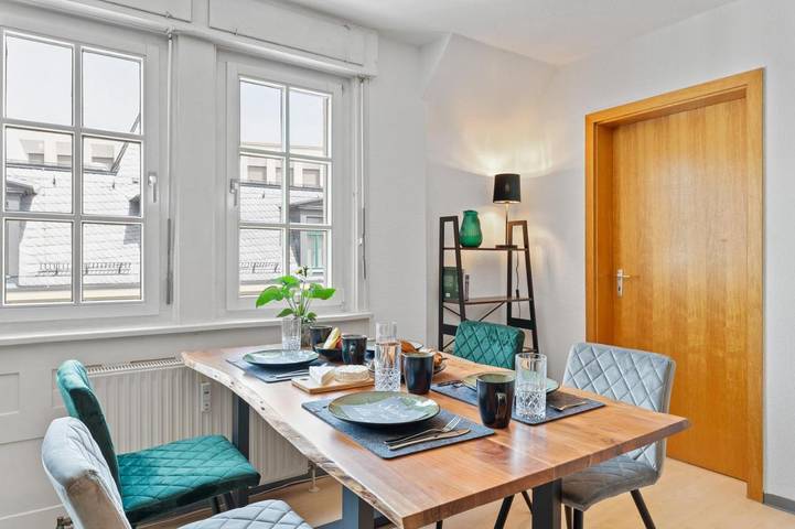Ferienwohnung für 6 Personen, mit Balkon und Ausblick in Esslingen am Neckar
