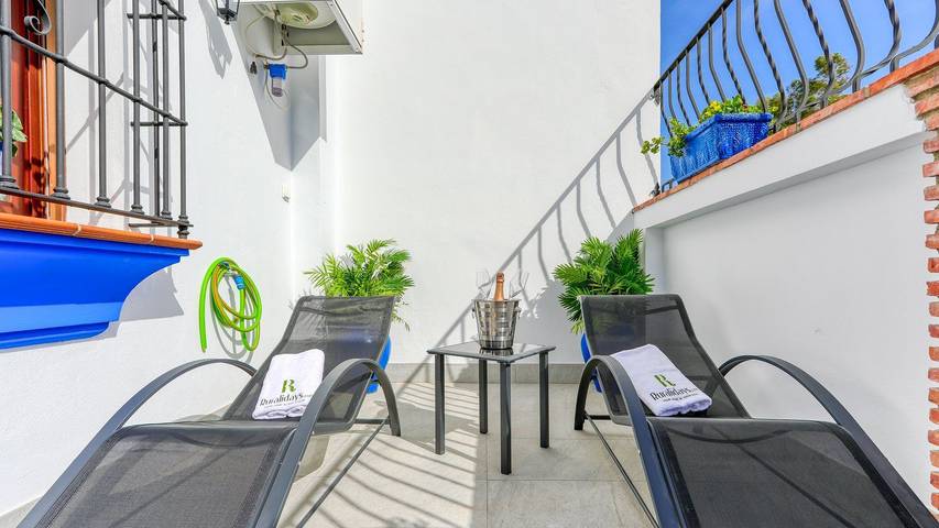 Casa rural para 9 personas, con balcón/terraza y piscina en Montecorto - 2