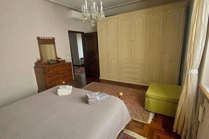 Maestosa Villa A Pochi Km Dal Lago Di Garda Con Ampio Giardino E 2 Porticati in Castenedolo, Provincia di Brescia