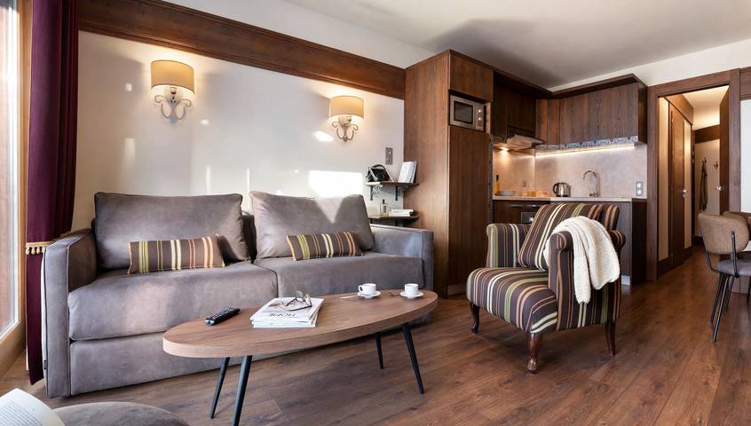 Hôtel pour 4 personnes, avec Balcon ainsi que Piscine et Sauna