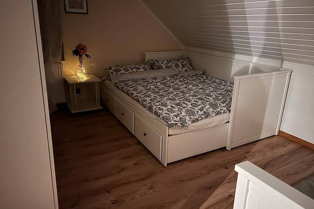 Ganze Wohnung, Schöne 2 Zimmerwohnung mit kostenlosem Parkplatz in Siegen, Kreis Siegen-Wittgenstein