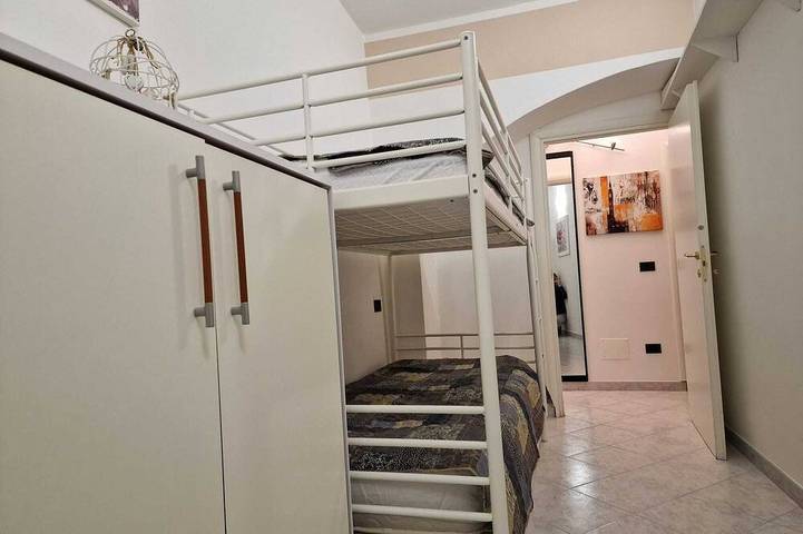 Appartamento intero, Casetta pratica niente male in Casano-Dogana-Isola, Luni
