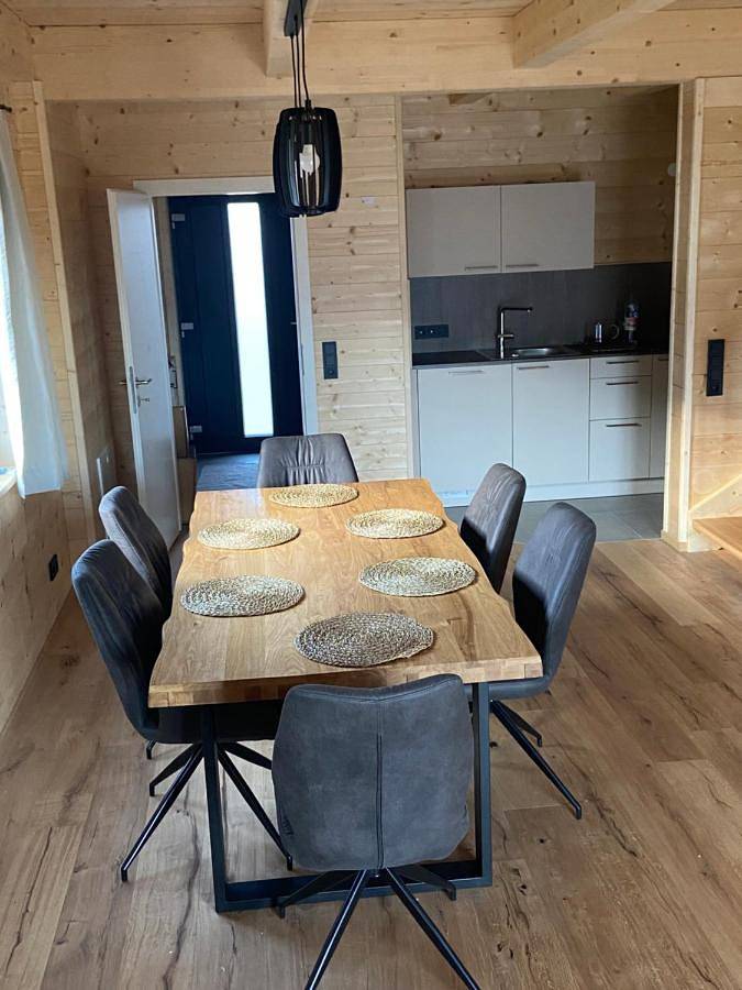 Ganze Wohnung, Ruheoase zwischen Bergen und Seen mit Infrarotsauna in Hermagor, Hermagor-Pressegger See