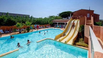Camping pour 4 personnes, avec terrasse et piscine à Bormes-les-Mimosas