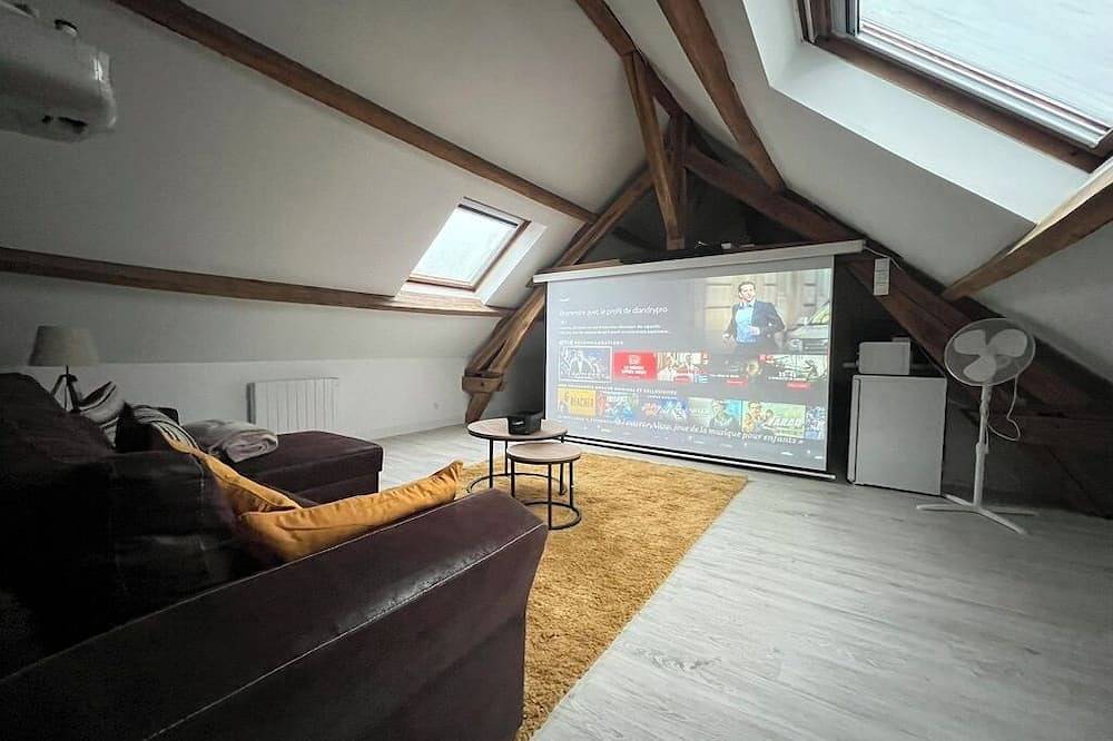 Entire apartment, The armory in Sens, Yonne