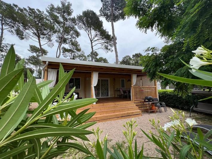 Camping für 6 Personen, mit Garten und Ausblick, kinderfreundlich in Biograd na Moru