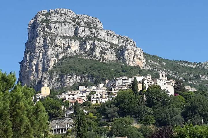 Gîte pour 15 personnes, avec terrasse, animaux acceptés