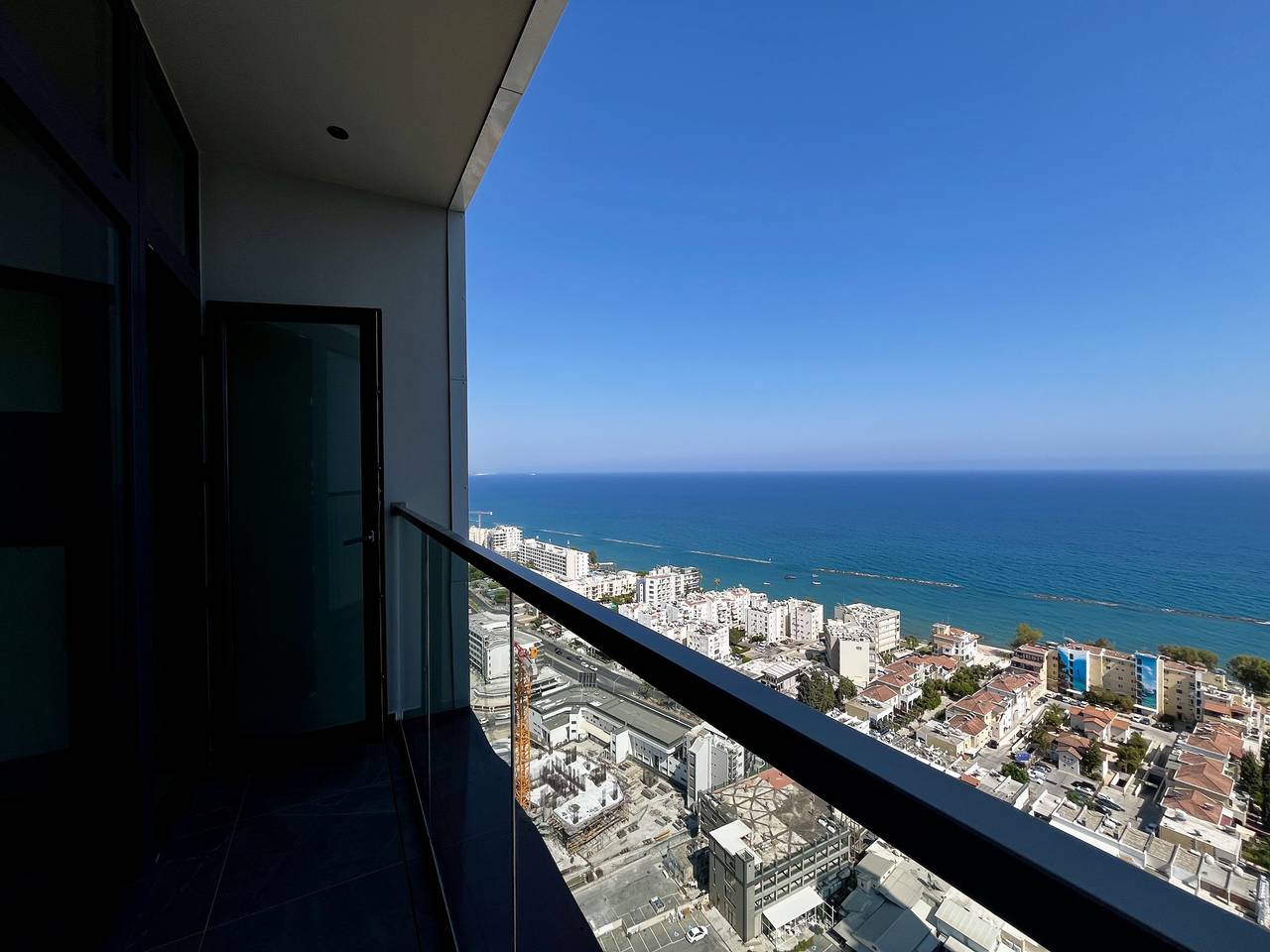 Ganze Wohnung, 128 Lim - 2106 Stay Only Tower Suite in Südzypern