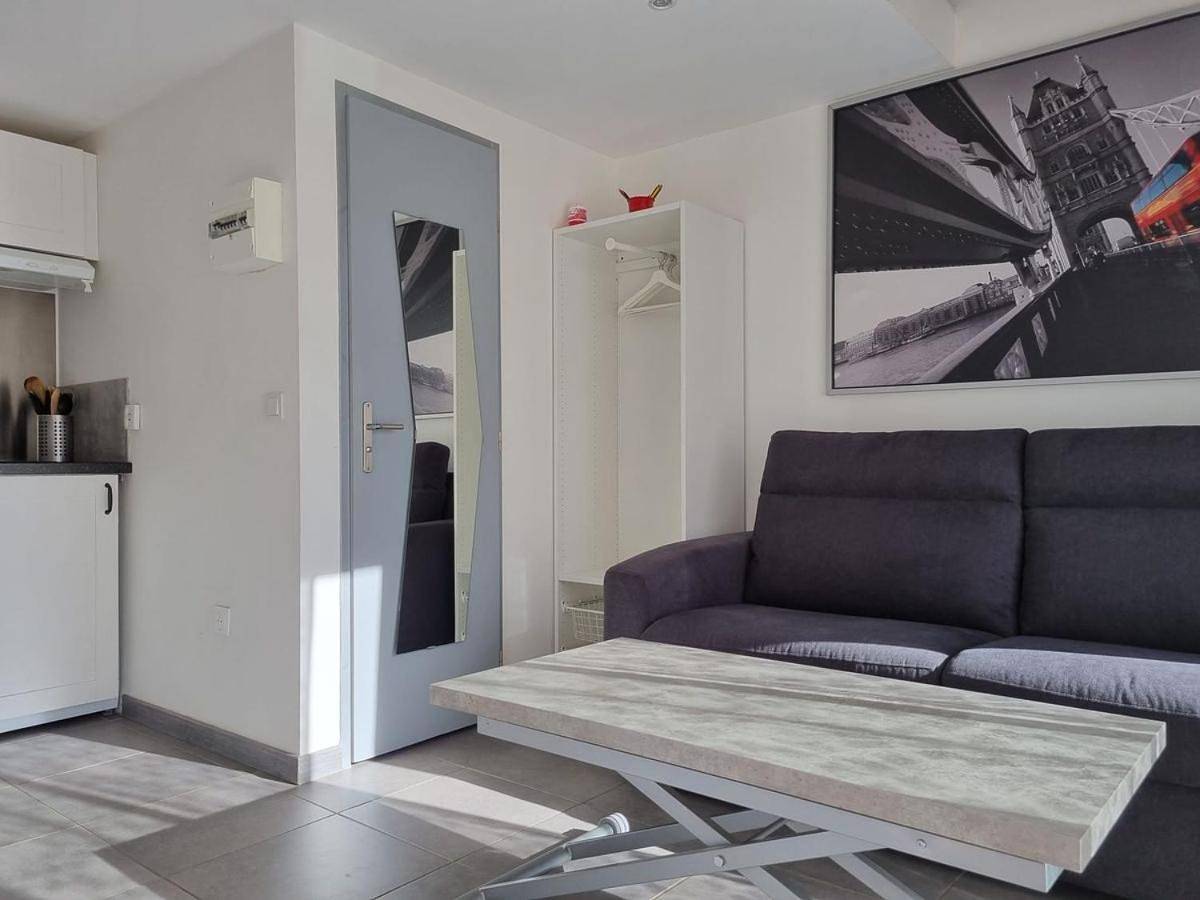 Appartement entier, One-Bedroom Apartment in Saint-Aunès, Côte méditerranéenne (France)