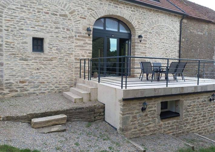 Gîte pour 10 personnes, avec jardin et terrasse, animaux acceptés dans Côte-d'Or - 2