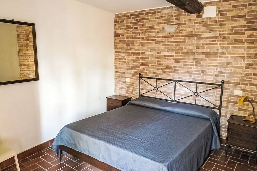 Entire apartment, Beautiful apartment for 4 people with A/C, Wifi, Tv, patio and pets allowed in Narni, Terni Province