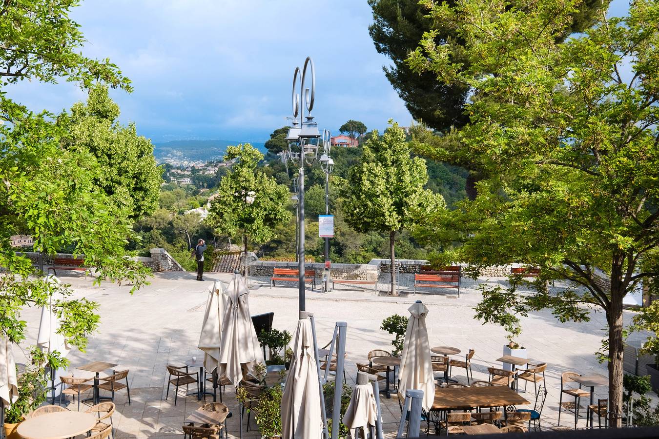 Bed and Breakfast 'Chambre Coccinelle - Le Grimaldi' met Wi-Fi en airconditioning in Cagnes-sur-Mer, Cannes regio