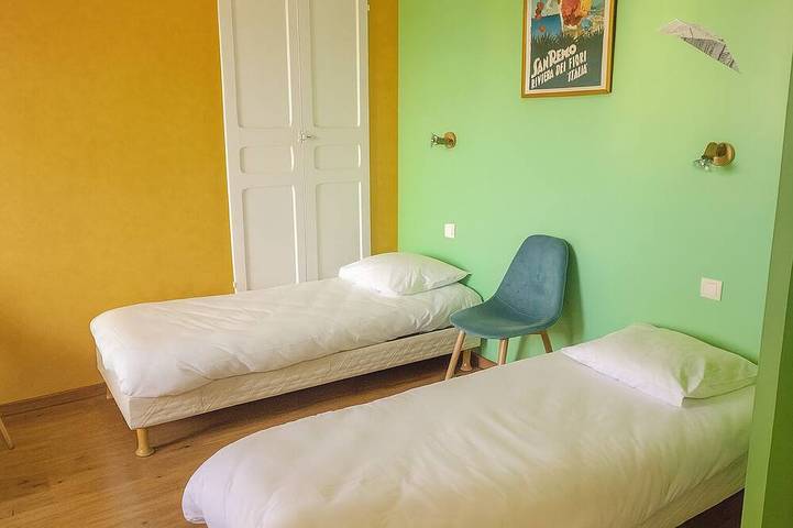 Central Twin Room | Walk to Local Brasseries | 1.8mi to Lake Ferréols in Digne-les-Bains, Alpes-de-Haute-Provence