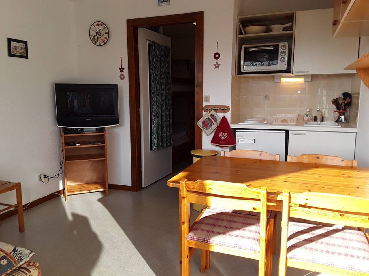 Studio entier, Studio 4 pers, Sud, à 300m des pistes, parking in Cohennoz, Région d'Albertville