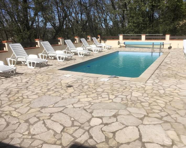 Location de vacances pour 15 personnes, avec Terrasse ainsi que Jardin et Piscine à Martignargues - 2