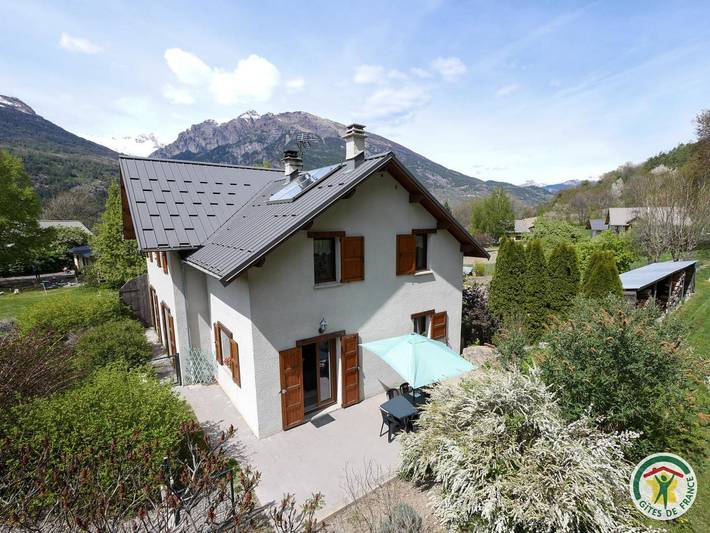 Gîte pour 4 personnes, avec terrasse et jardin à Saint-Clément-sur-Durance