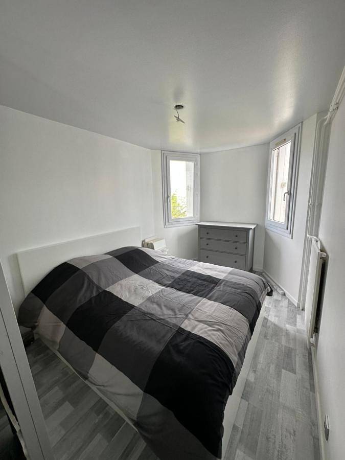 Appartement entier, One-Bedroom Apartment in Bonneuil-sur-Marne, Val-de-Marne