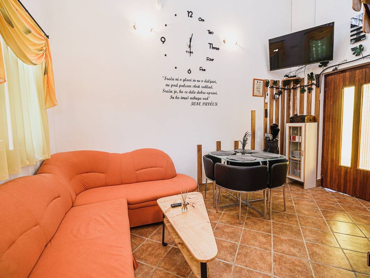 Harvest Horizon Holiday Home with Sauna - One Bedroom Holiday Home in Rann (disambigua), Oltresava Inferiore