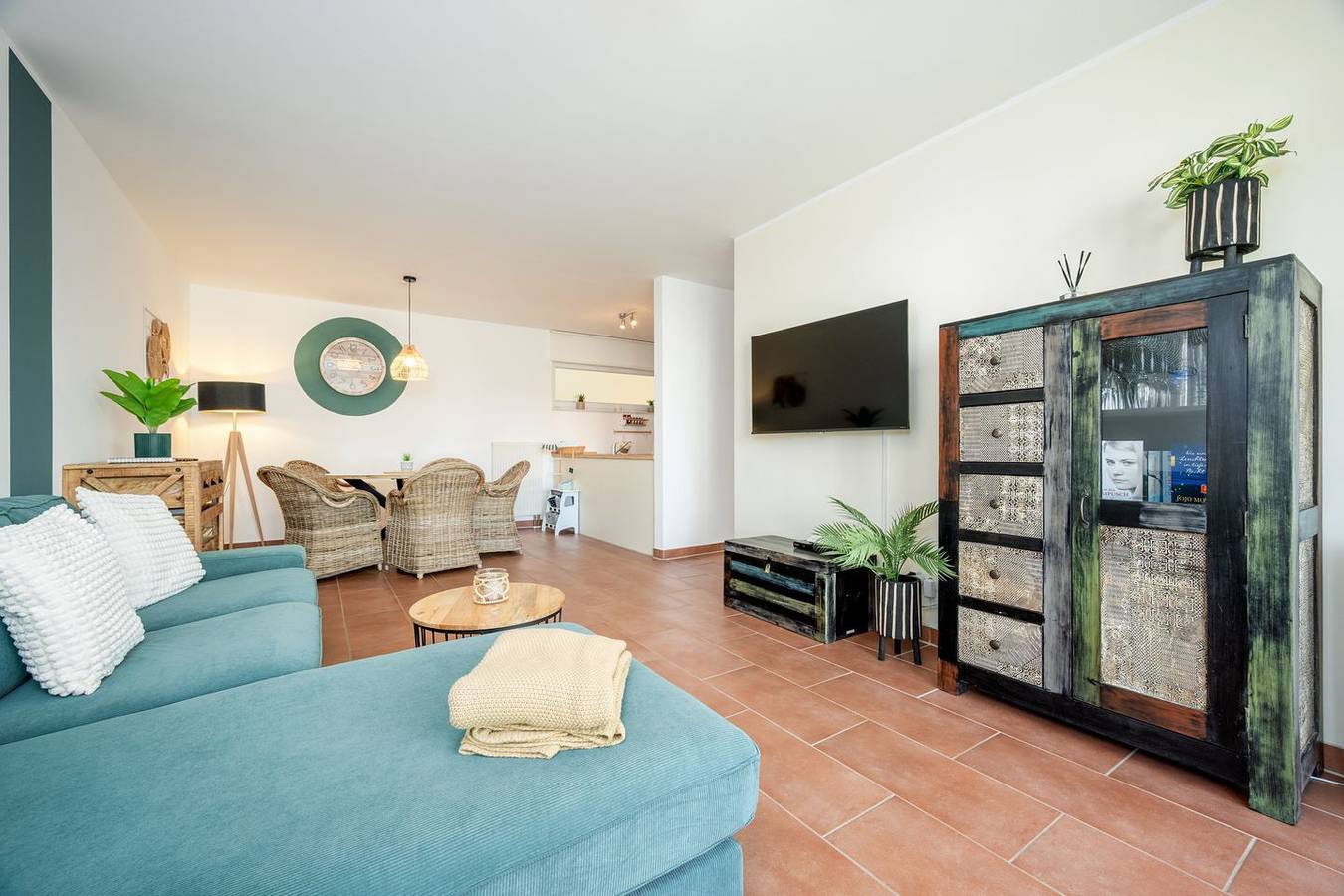 Ganze Wohnung, Stilvolles Familienapartment an der Nordsee mit Balkon und privater Sauna in Schillig Strand, Wangerland