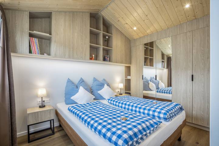 Ganze Wohnung, Ferienwohnung 'Zeppelin N T' mit Terrasse und Wi-Fi in Friedrichshafen, Region Bodensee-Oberschwaben