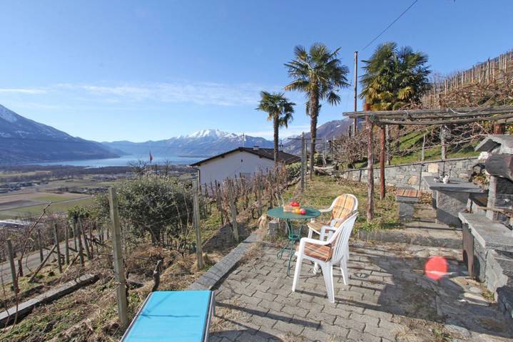 Ferienhaus für 6 Personen, mit Seeblick und Garten sowie Ausblick und Terrasse, mit Haustier in der Schweiz - 4