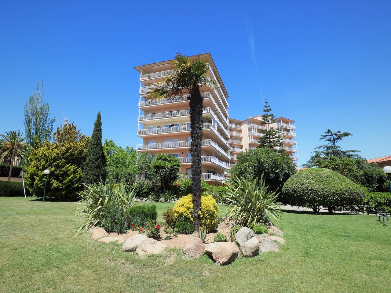 Entire apartment, Seaside apartment in S'Agaró, 4 people, terrace in Sant Feliu de Guíxols, Costa Brava