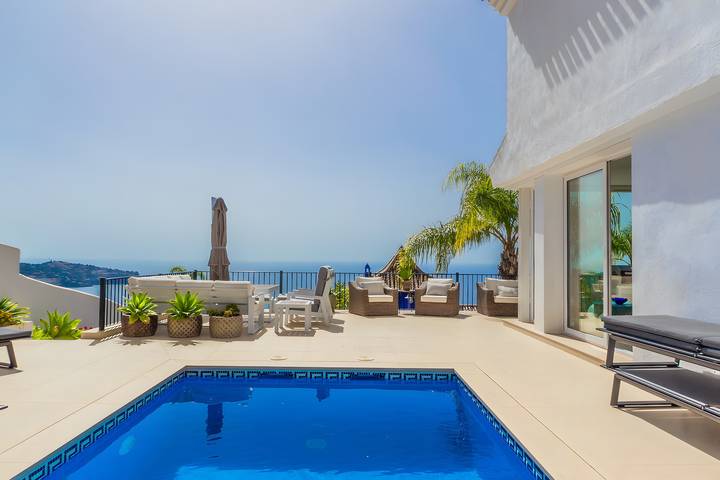 Villa pour 12 personnes, avec Balcon et Jardin