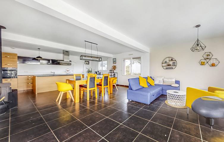 Location de vacances pour 6 personnes, avec terrasse ainsi que piscine et jardin à Audierne - 2