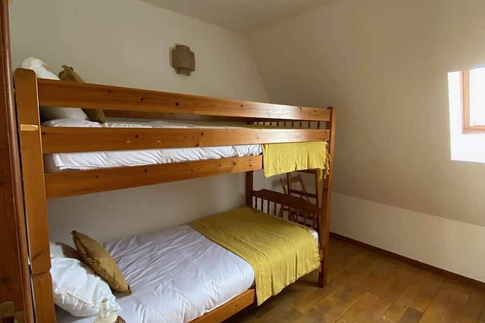 Appartement entier, Gîte 6 personnes - \"Le Romarin\" in Gramat, Massif central