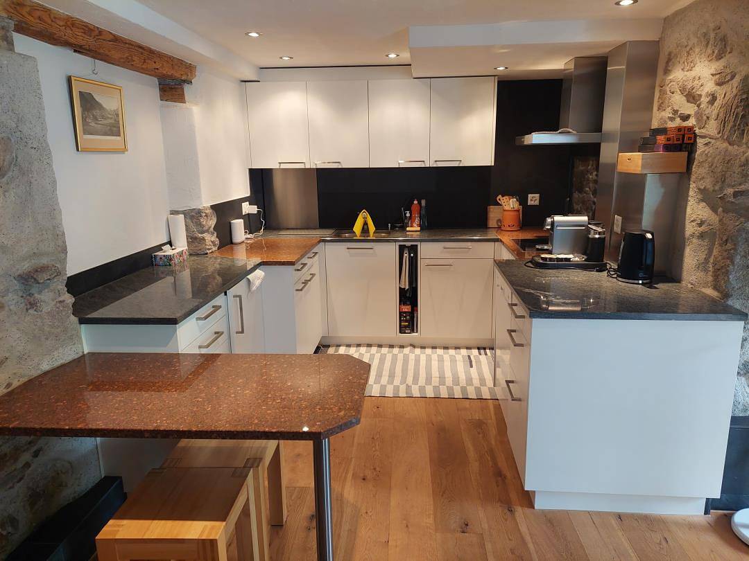 Ganze Wohnung, Revier im Bären-Quartier in Haslen GL, Glarus Süd