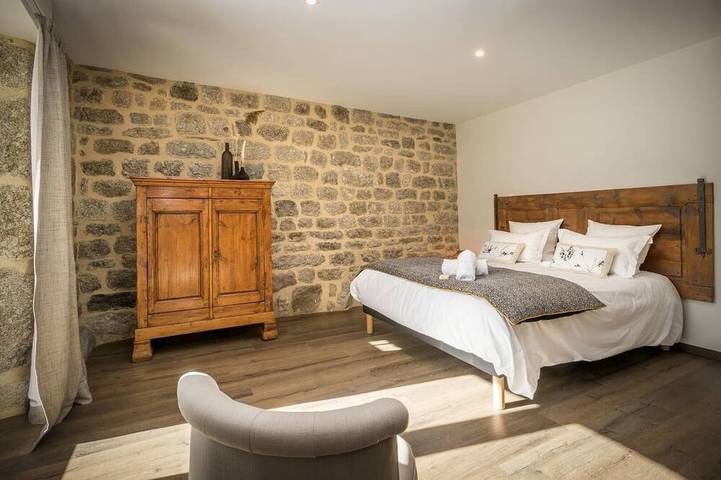 Location de vacances pour 12 personnes, avec jardin dans Prinsuéjols - 2