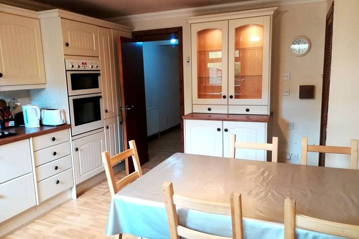 Holiday home for 8 people, with garden in Glasgow