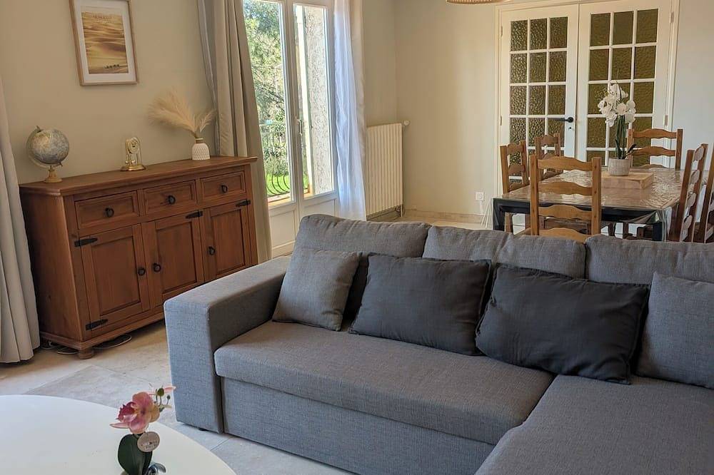 Appartement entier, Appartement F4 climatisé, parking privé, jardin in Saint-Jean-de-Védas, Côte méditerranéenne (France)