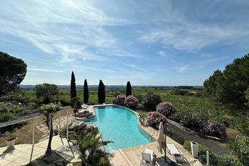 Location de vacances pour 4 personnes, avec piscine et jardin à Saint-Guiraud