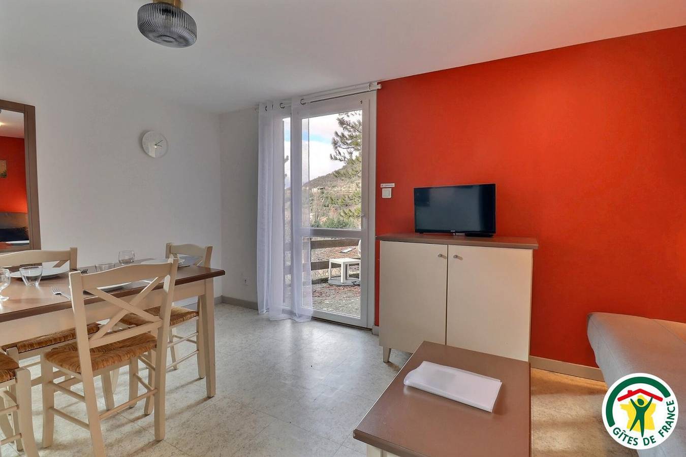 Appart 6 in Montbrun-les-Bains, Región de Nyons