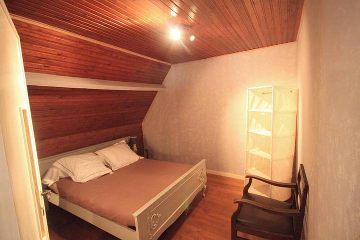 Location de vacances pour 12 personnes, avec piscine à Queyssac - 4
