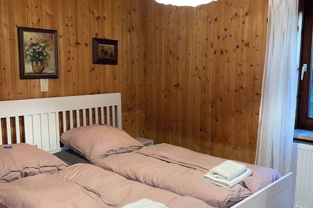 Ganze Wohnung, Gemütliche Ferienwohnung im Haus Schönblick in Schöfweg, Ostbayern