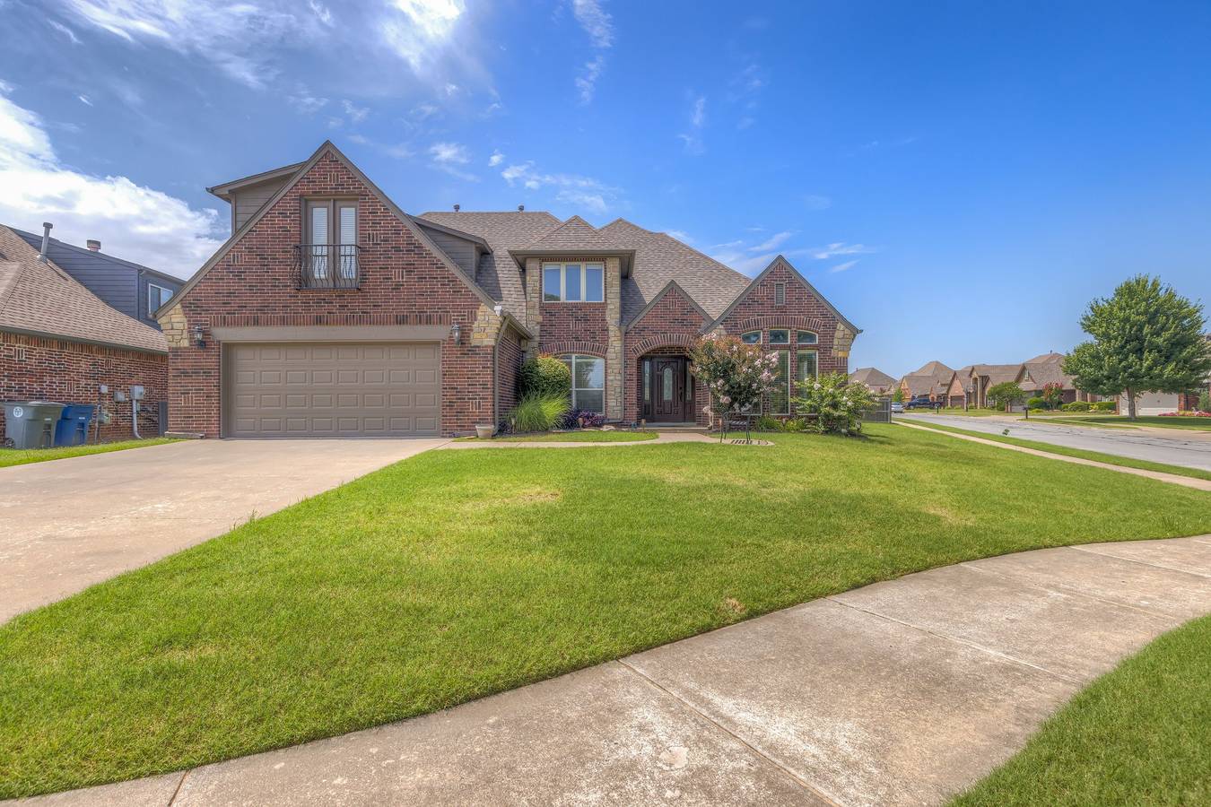 Vacation Rental for 8 Guests in Tulsa, Oklahoma