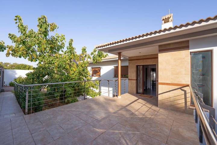 Casa rural para 9 personas, con Balcón y Terraza además de Jardín y Piscina en Valdepeñas de Jaén - 4