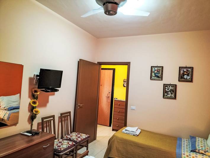 Apartamento entero, 'Entire' mit Terrasse in Letojanni, Provincia de Messina