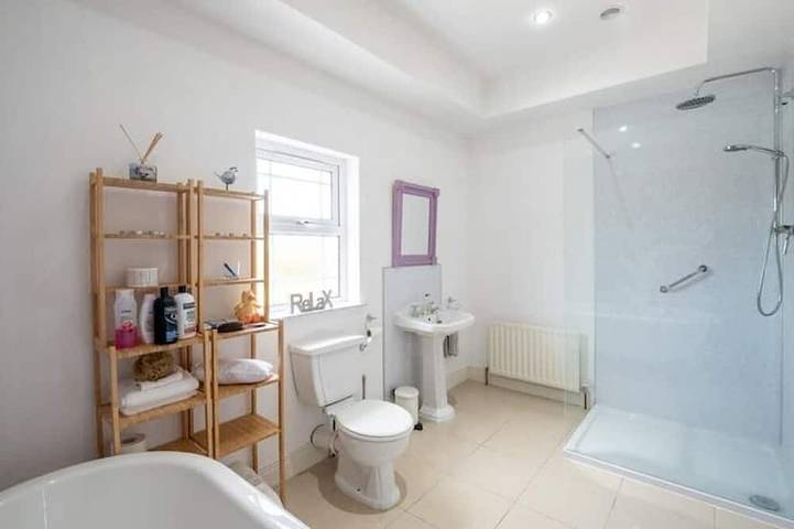 Impressive spacious family home with 4 bedrooms in County Donegal